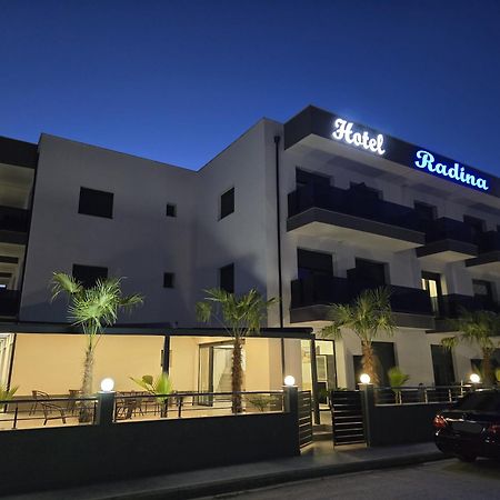 אפרטהוטל Kallithea  Radina Family מראה חיצוני תמונה
